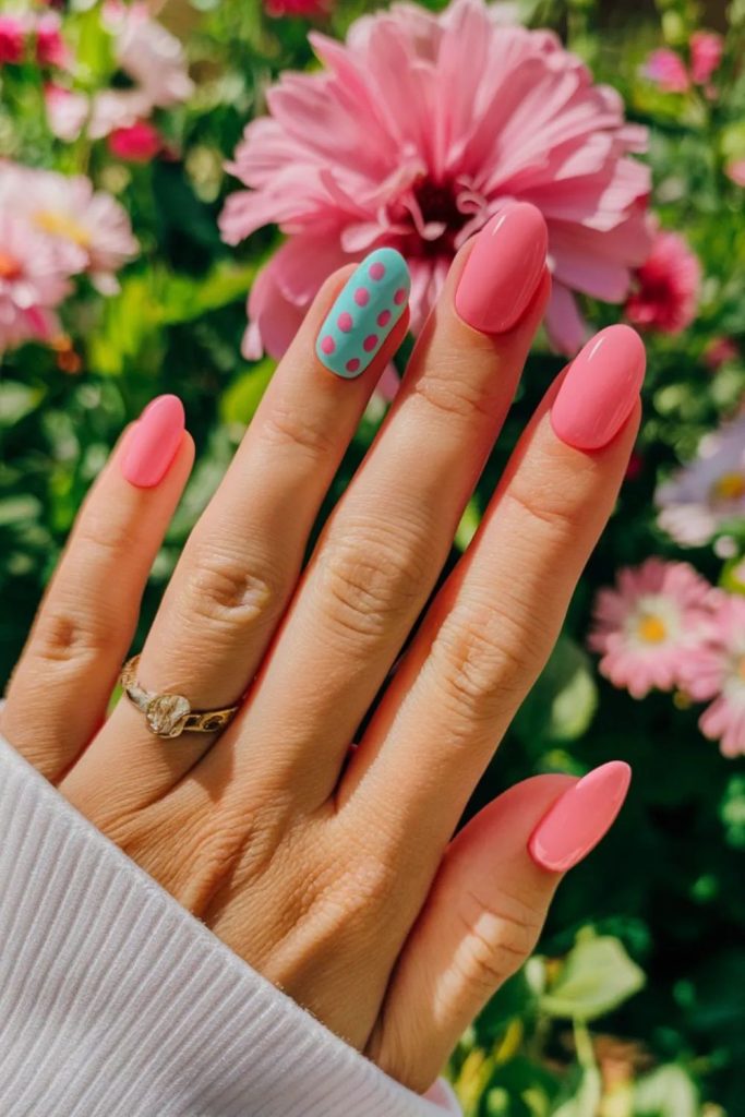 Effortlessly Chic Pink Nails For Summer Soirees