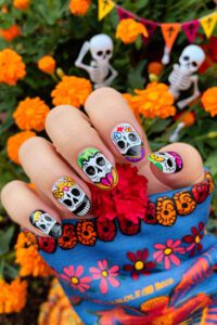 Dia De Los Muertos Nails To Wear This Halloween
