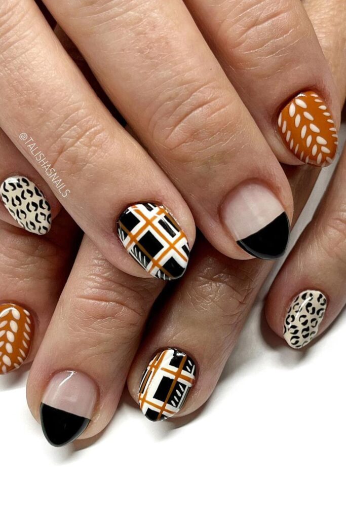 Fall Pattern Thanksgiving Nails