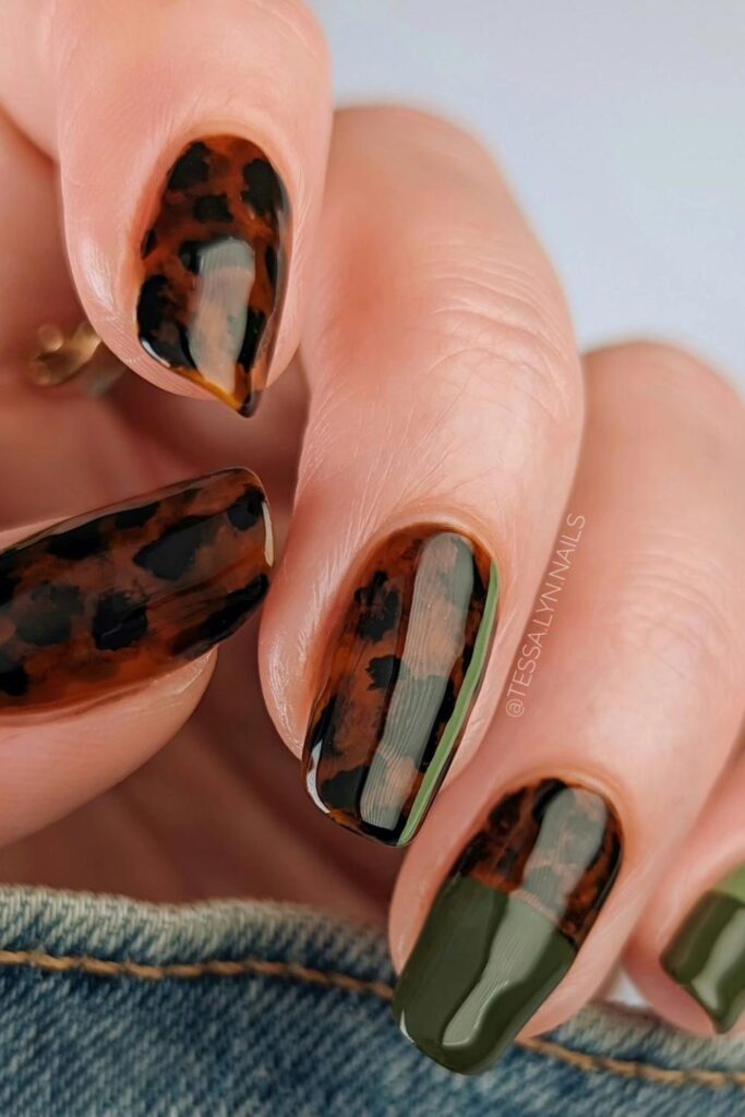 Tortoise Shell with Olive Accent Thanksgiving Nails